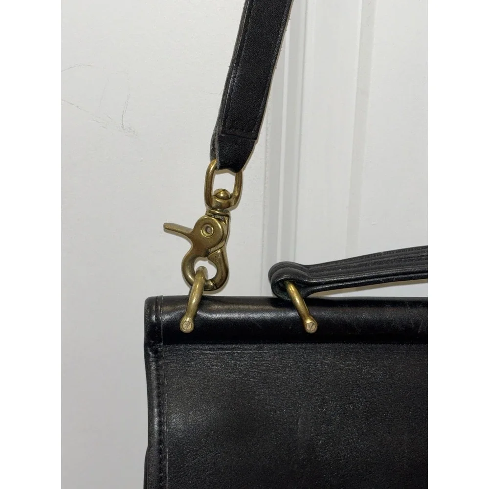 Vintage Coach 9927 Willis Purse Black Leather Turn Lock Top Handle Crossbody Bag